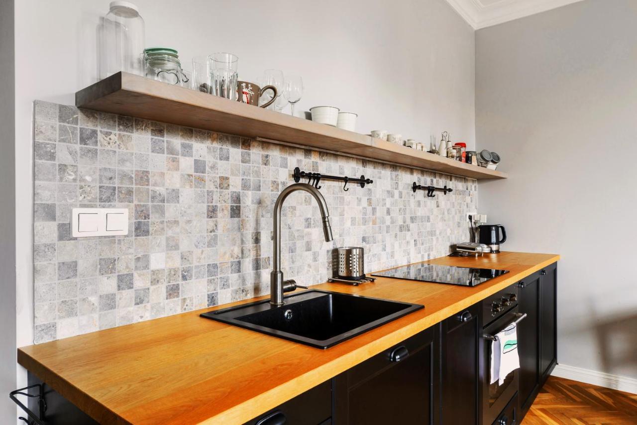 Designer Flat In The Heart Of Old Town Apartman Varsó Kültér fotó