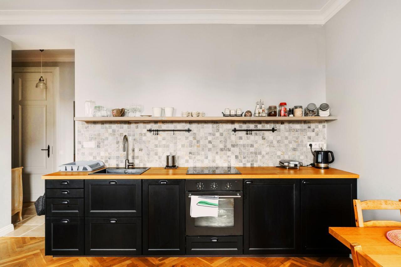 Designer Flat In The Heart Of Old Town Apartman Varsó Kültér fotó