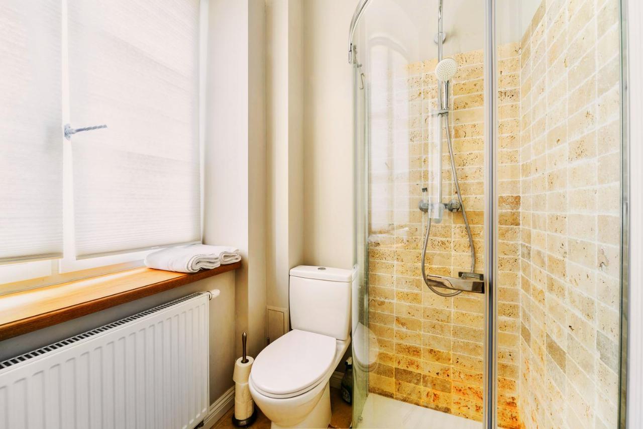 Designer Flat In The Heart Of Old Town Apartman Varsó Kültér fotó